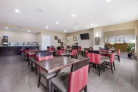 Comfort Suites Keeneland - breakfast
