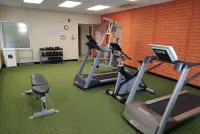 Spark by Hilton Plainfield Indianapolis Airport - Gym