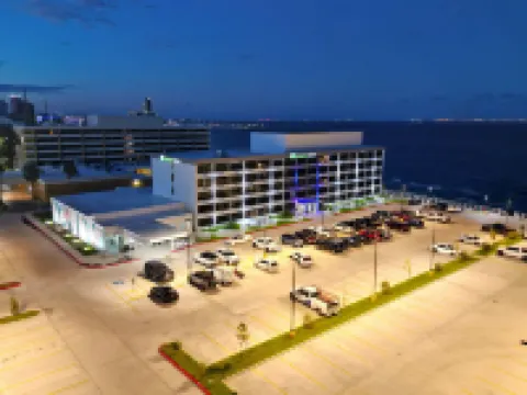 Holiday Inn Express CORPUS CHRISTI - BEACHFRONT by IHG Hotels in Nueces County