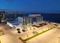 Holiday Inn Express CORPUS CHRISTI - BEACHFRONT by IHG Hotels in Corpus Christi