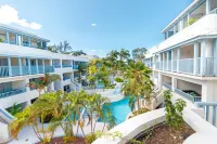 Savannah Beach Club Hotel & Spa Hotels near Pebbles Beach