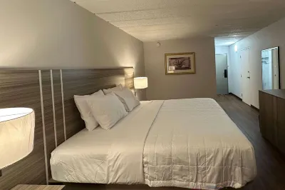 Baymont by Wyndham Milesburg Hotels in Boggs Township