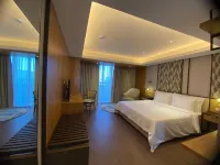 Myze Hotel Sumenep Hotels in Sumenep