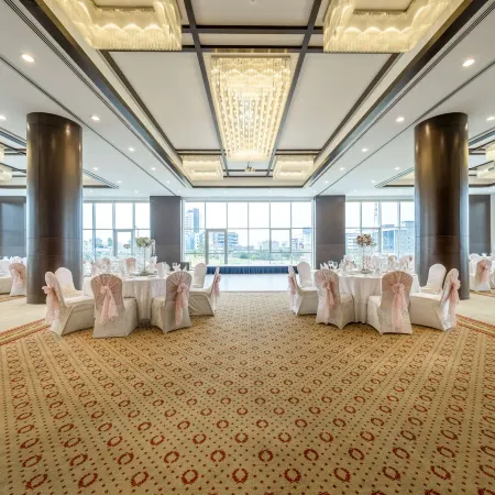 Clarion Hotel Istanbul Mahmutbey Отели рядом с достопримечательностью «Багджылар»