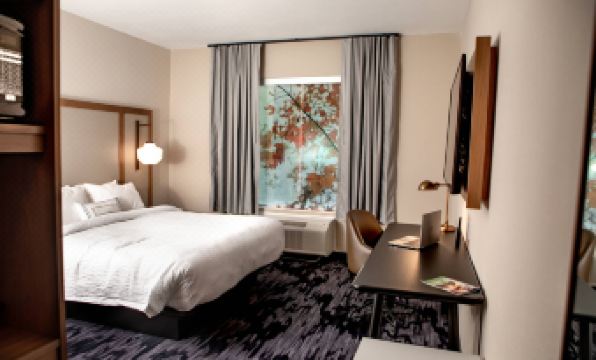 Fairfield Inn & Suites Richmond Airport