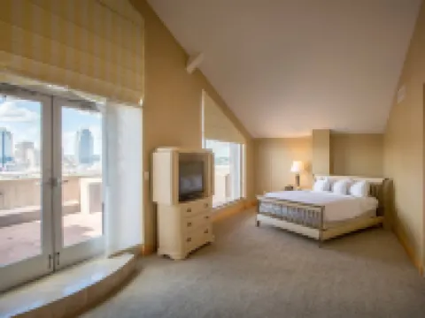 Cincinnati Marriott at RiverCenter Hotels in Covington