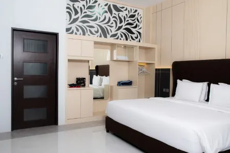 The Emirio Hotel & Cottage Отели в г. Kuningan