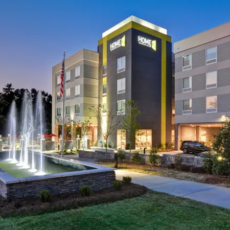 Home2 Suites by Hilton Charlotte Piper Glen