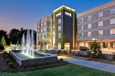 Home2 Suites by Hilton Charlotte Piper Glen Hôtels à : Charlotte