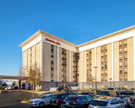 Hampton Inn Boston Logan Airport Hotels in Revere
