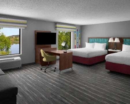 Hampton Inn & Suites Grand Rapids-Airport 28th Street Hotels in Cascade