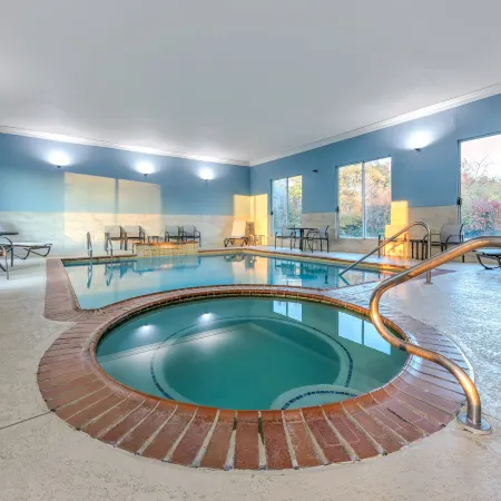 Holiday Inn Express & Suites ATHENS by IHG