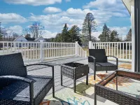 Sunny Cottage Hotels in Biddeford