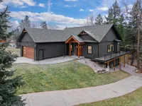 Mins to Whitefish & Glacier w/ MTN & River Views w/Hot Tub, EV Charger, Fire Pit
