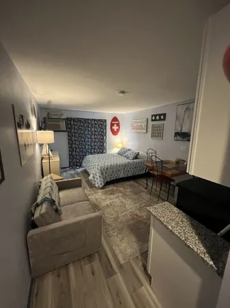 The Great Escape on Hampton Beach. Beach directly across the street. Отели рядом с достопримечательностью «Casino Ballroom»