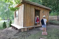 Höllenberghütte in Lug, with garden sauna, holiday home in the Palatinate Forest Các khách sạn ở Lug