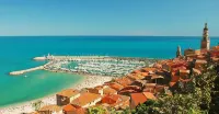 NEW! 2 Pieces Design, Downtown, 200 m beaches, air conditioned
