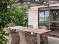 Be amongst nature in the 1890s farmhouse - a time you will never forget. Hotels in Gloucester