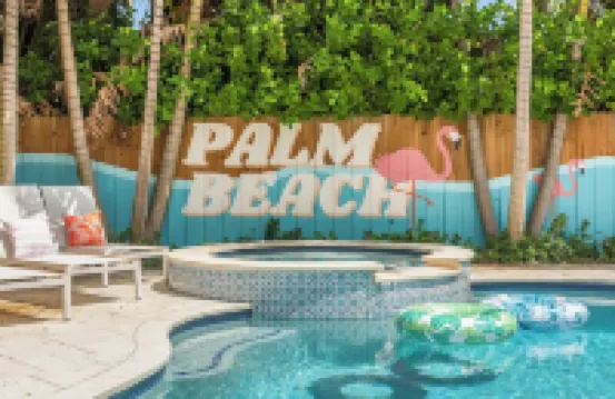 Lux Wpb Oasis, Pool Spa, Game Room,  Sleeps 12!  Great for Families!