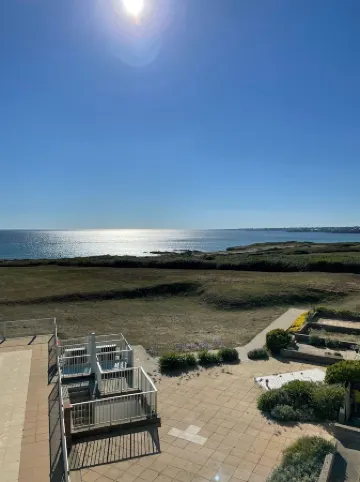 New "Le 209" with magnificent SEA VIEW, swimming pool and balcony