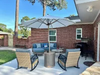 Cozy home with modern interior fur-baby friendly.  Near The Golden Isles Georgia