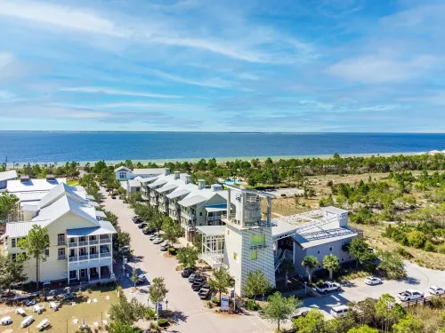 Min2Beach⛱️🌴6SeatGolfCart🔆OceanViewPools🌊BeachEquip, 🔥 Lg Patio&Firepit❤️🦮