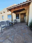 Luxury hilltop home with great views in the heart of wine country