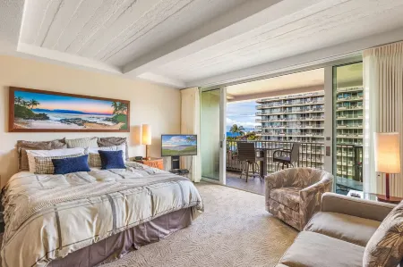 Million Dollar Views Oceanfront Studio at The Whaler in Ka'anapali