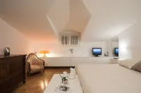 La Finestra Sulmò, panoramic apartment in Sulmona overlooking the historic center