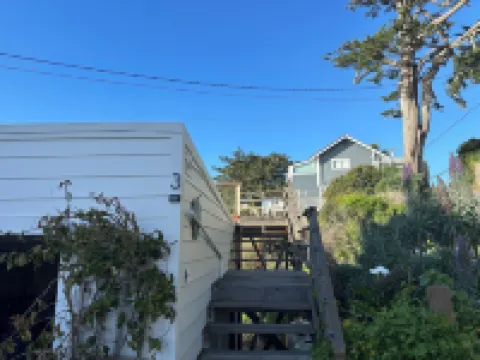 Romantic King Bed Studio ~ STUNNING VIEWS Bodega Bay - Perched over the water!