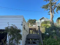 Romantic King Bed Studio ~ STUNNING VIEWS Bodega Bay - Perched over the water!