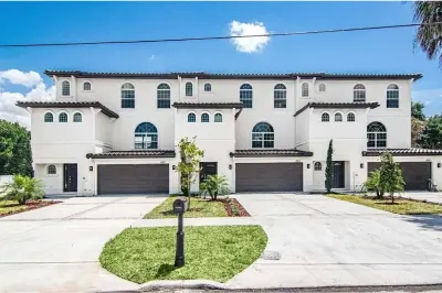 Luxury SoHo Home in Heart of South Tampa Downtown Hotels near Target