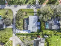 Elegant 7Br/4BA Heated Pool, Near Beach & Zoo