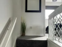 Stylish Home in Linlithgow | Near Edinburgh Airport | Free Parking | Free WiFi Hotels in Linlithgow