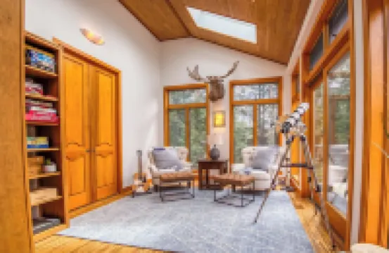 Unique Jackson's Jewel!