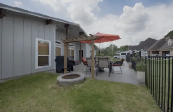 Pepe's Place - Newer Home w/heated Spa Pool, close to Galveston Island & Houston 利格城酒店