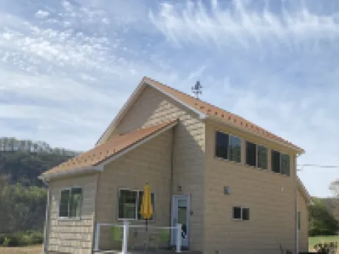 New build OWL HOUSE, quiet, near trails, stargazing! Hotels in Perry County