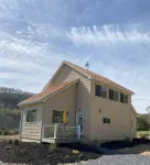 New build OWL HOUSE, quiet, near trails, stargazing!