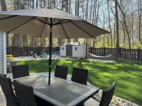 4 bedrooms, Simpsonville, family-friendly, great fenced back yard with fire pit