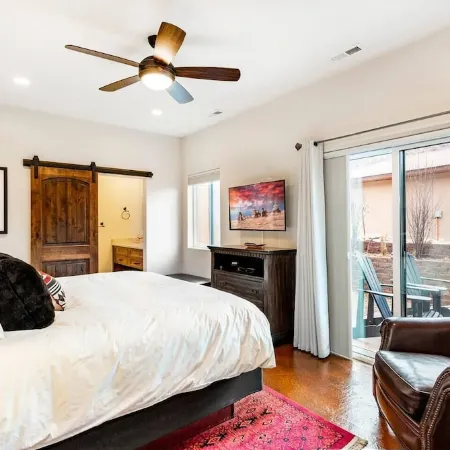Gorgeous Moab Retreat with Red Rock and La Sal Mountain Views - South Valley