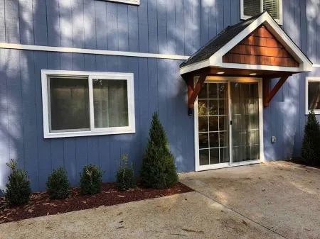 Silver Falls Luxury Studio-1/2 mi from Silver Falls