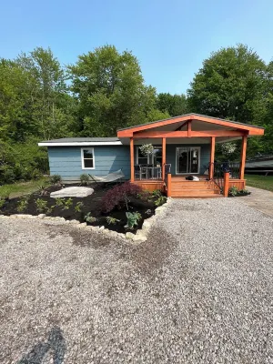 Middle Bass Island Luxury Rental Hotels near Put-in-Bay