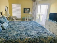 Jack and Laurel Welcome You to our Beach Club Condo!
