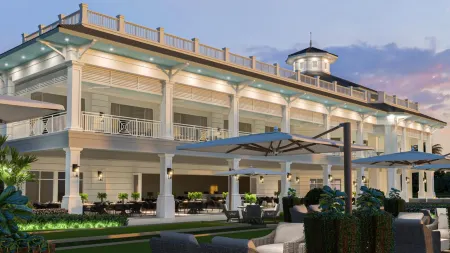 Beach Bliss: Heated Pool, 2.7Miles to Beach, Free Parking 🌊🌴 #RelaxationAwaits