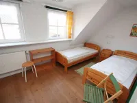 Komf. Apartment, 5 pers., 3 bedrooms, 2 bathrooms, near Sankt Peter-O. , right on the dike Hotels in Tonning
