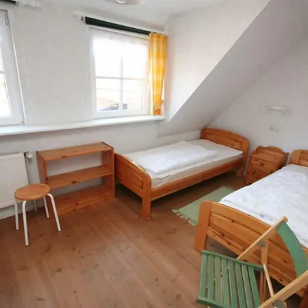 Komf. Apartment, 5 pers., 3 bedrooms, 2 bathrooms, near Sankt Peter-O. , right on the dike
