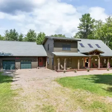 A breathtakingly pristine luxury cabin on 14 private acres