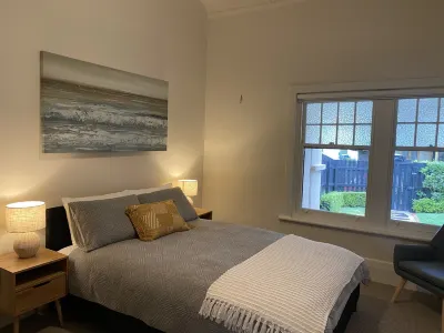 Beach Hideaway At Henley Hotels near Cellarbrations