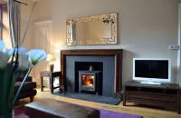 Ben Vheir Luxury Apartment near Glencoe - Stunning lochside location Hotels in Ballachulish