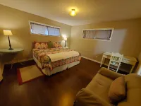 Lands End-Lakefront - Lakefront Huge Lake View On Private 8+ acres.